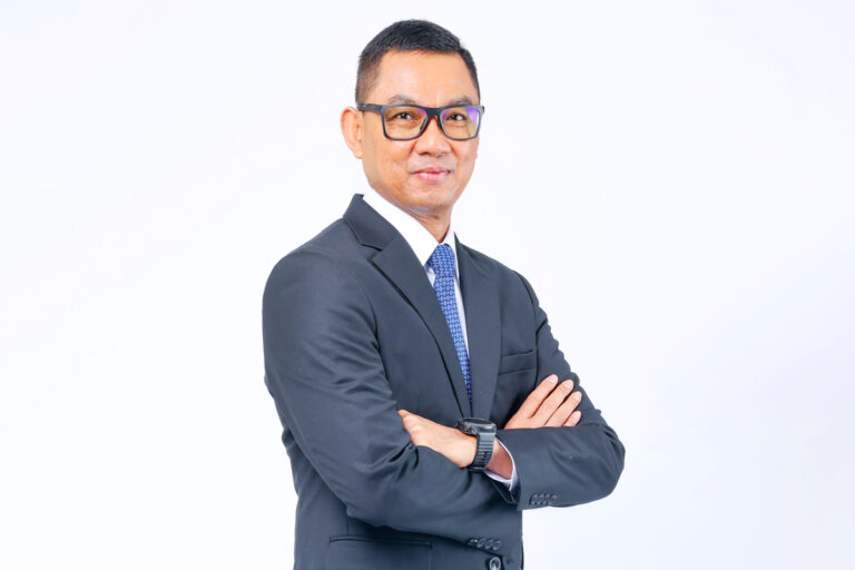 Dirut PLN, Darmawan Prasodjo, Ph.D