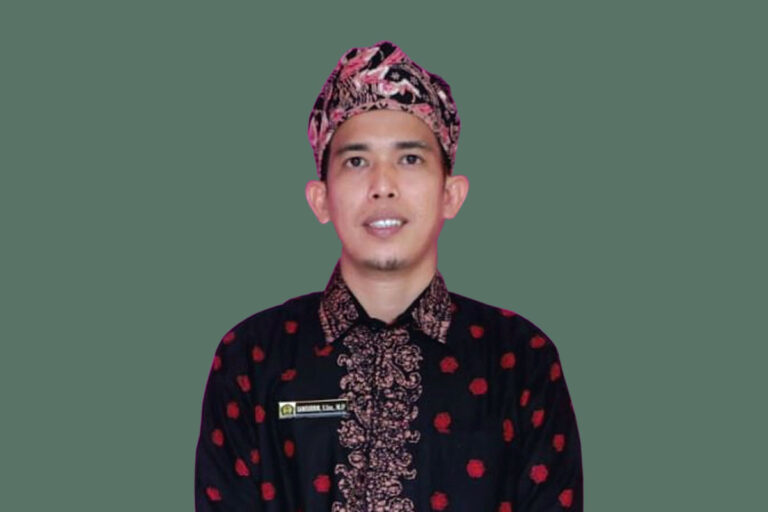 Dr Samsudin Rektor UNH Jambi
